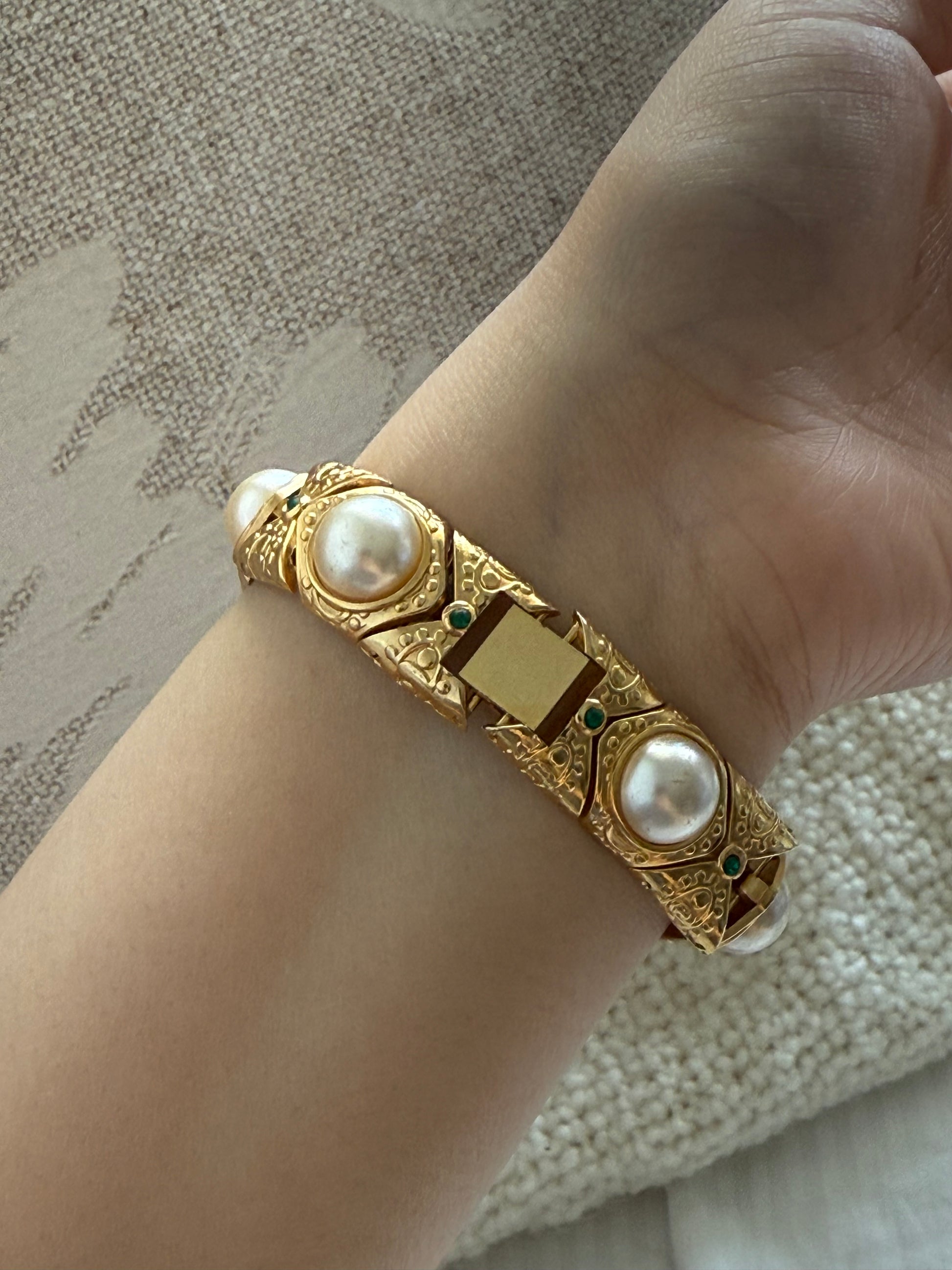 Elegant 1990s Bosse Delon 18k electro plated chunky bracelet vintage ladies watch with pearls and emerald green rhinestones