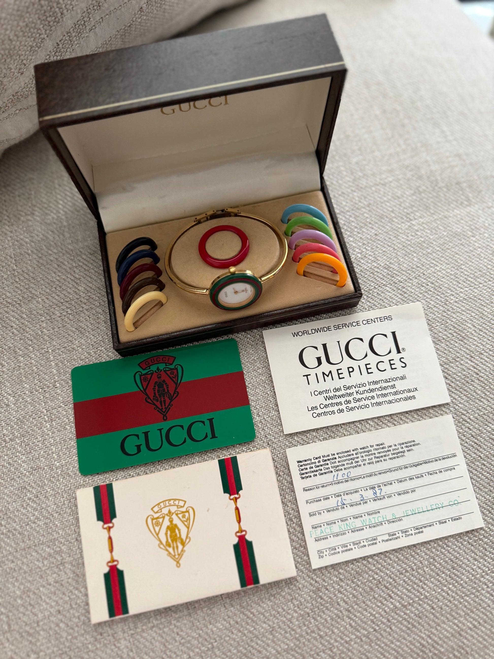 1987 Gucci 1100-L Vintage Ladies 18k Gold plated Watch