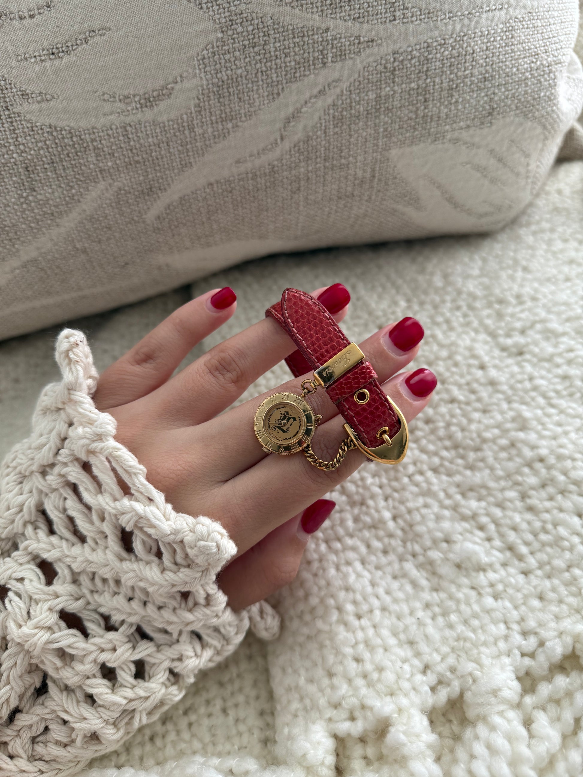Rare 1990s Vintage Seiko L’Espoir Ladies Watch- Red Leather & Gold Tone