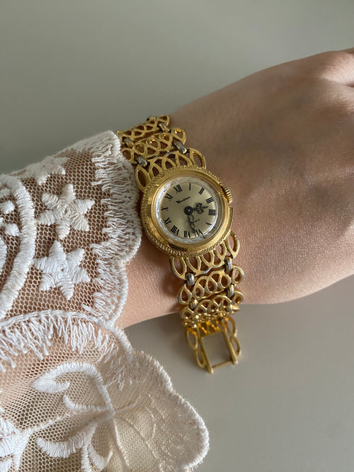 1970s Vintage Filigree Art Deco Vendôme Mechanical Watch