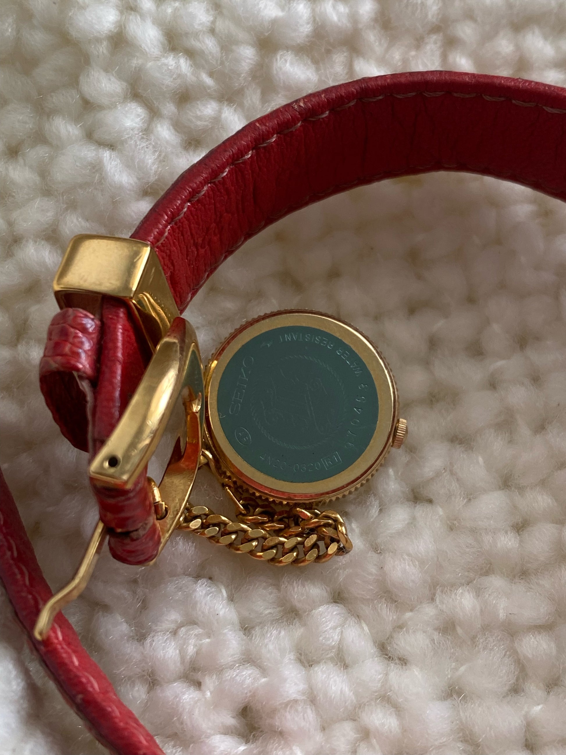 Rare 1990s Vintage Seiko L’Espoir Ladies Watch- Red Leather & Gold Tone